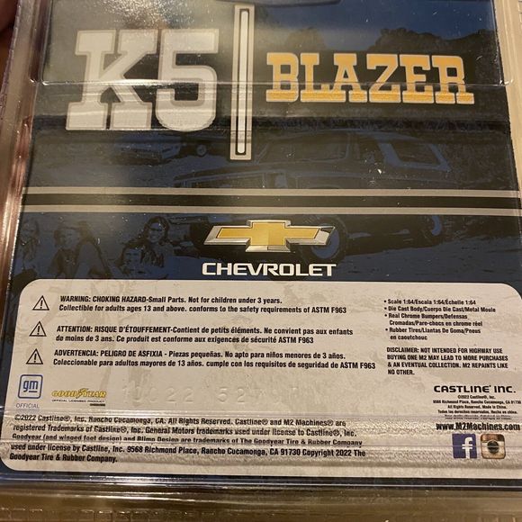 M2 Machines Hobby Exclusive 1973 Chevrolet K5 Blazer Cheyenne 31500-HS30 - Picture 6 of 6